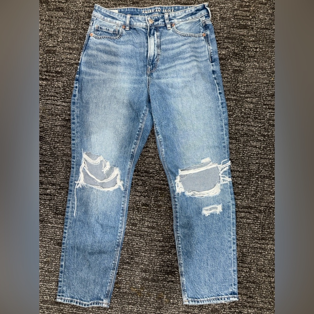👖💎AEO MOM JEANS. SIZE 8S💎👖